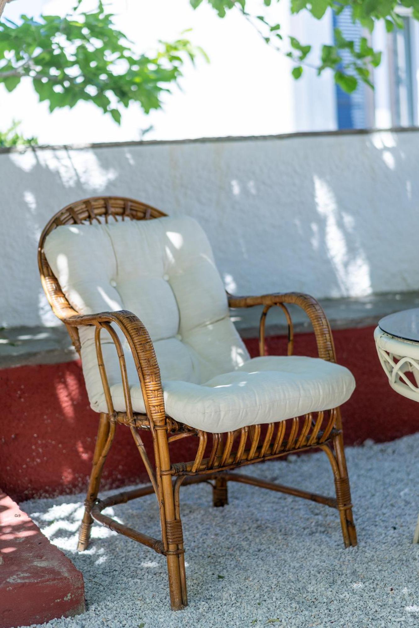 Spacious Home With Yard, Mytilene Lesvos Extérieur photo