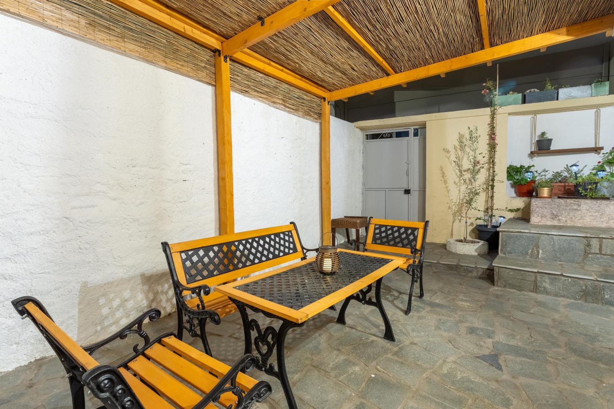 Spacious Home With Yard, Mytilene Lesvos Extérieur photo