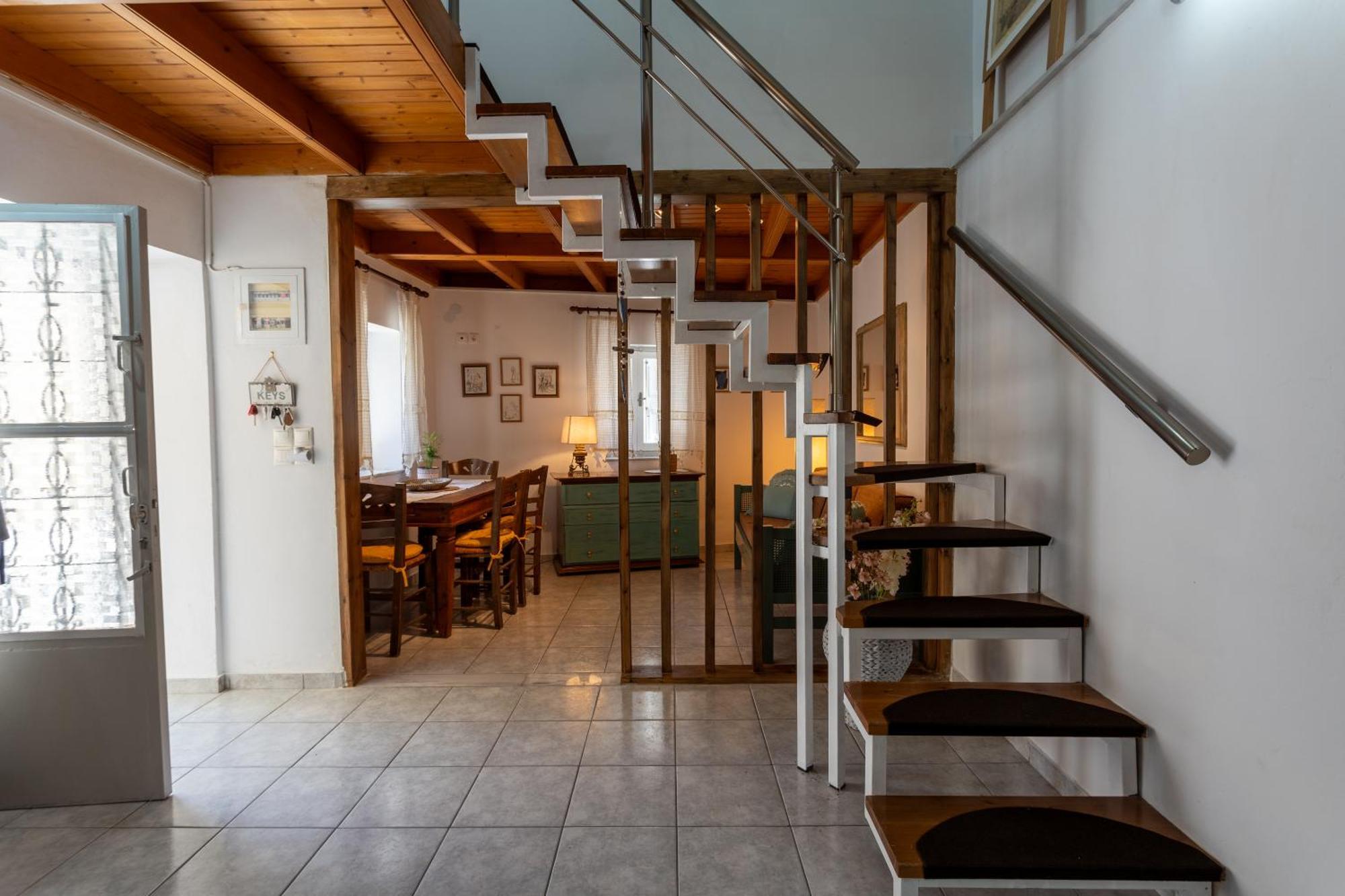 Spacious Home With Yard, Mytilene Lesvos Extérieur photo