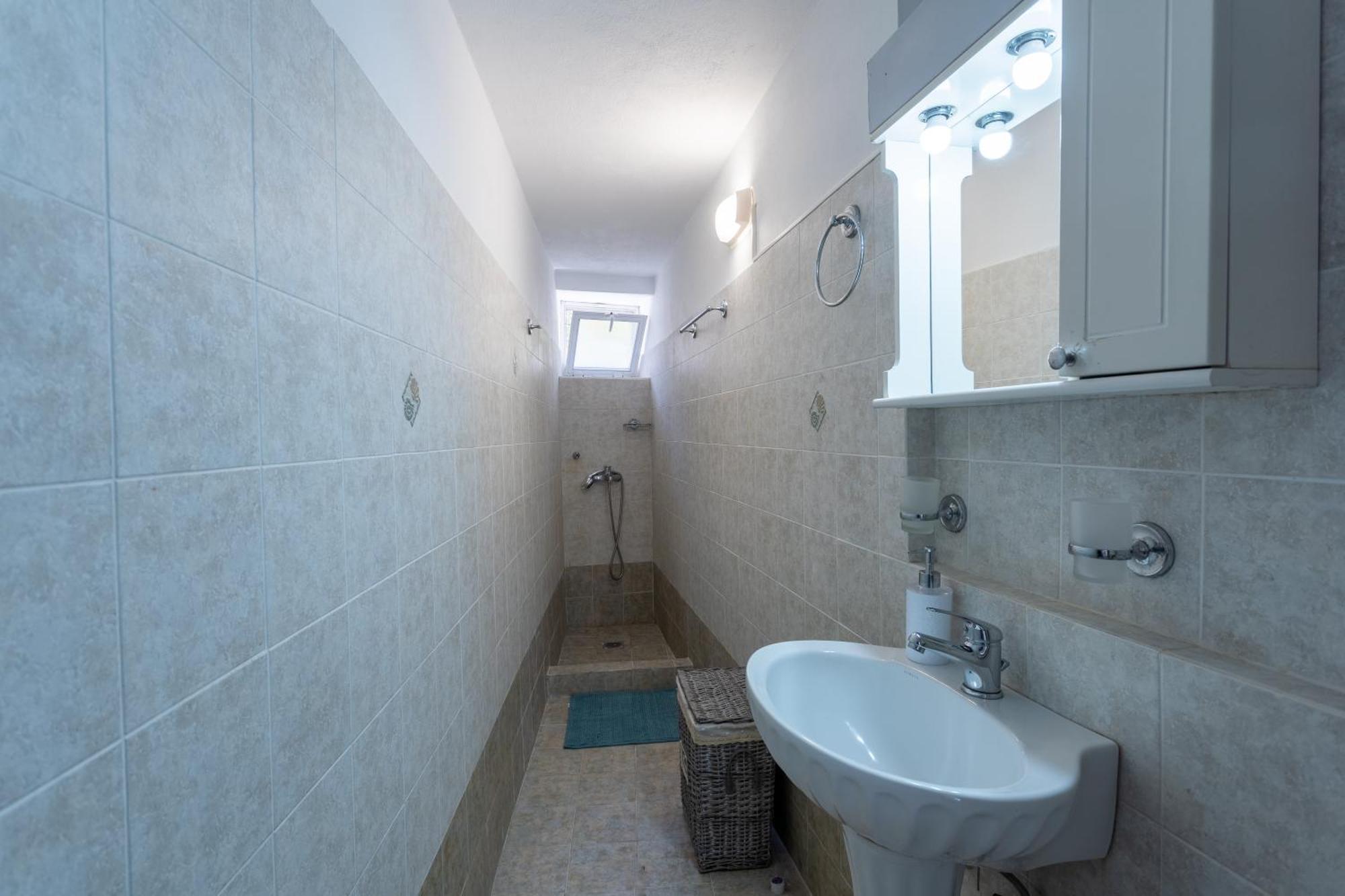 Spacious Home With Yard, Mytilene Lesvos Extérieur photo